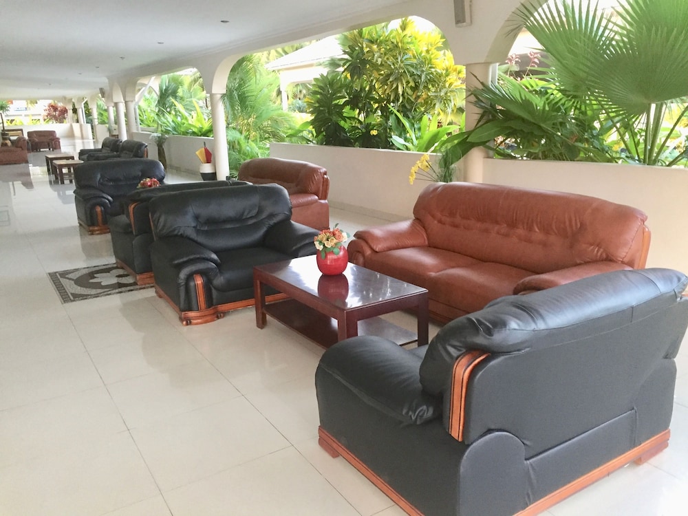 Oceanic Bay Hotel and Resort 16/43