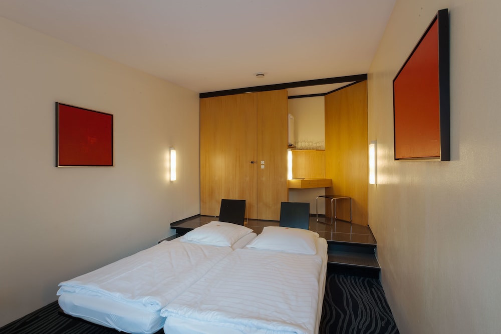 Hotel Wiehberg 8/59