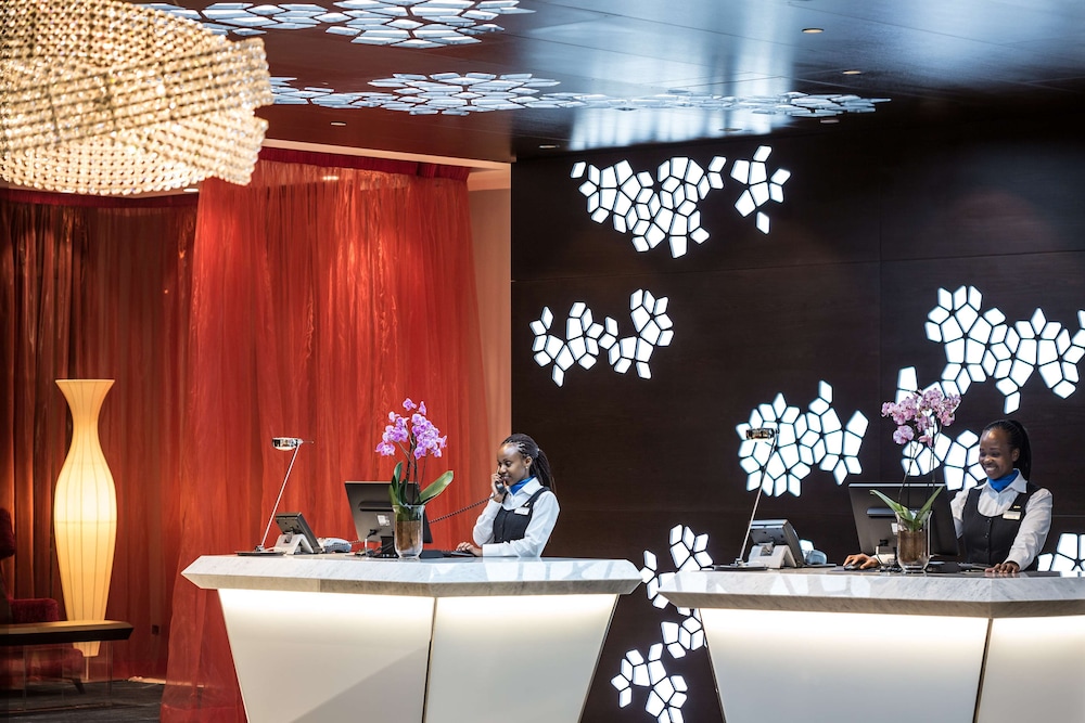 RADISSON BLU HOTEL NAIROBI UPPER HILL 8/77