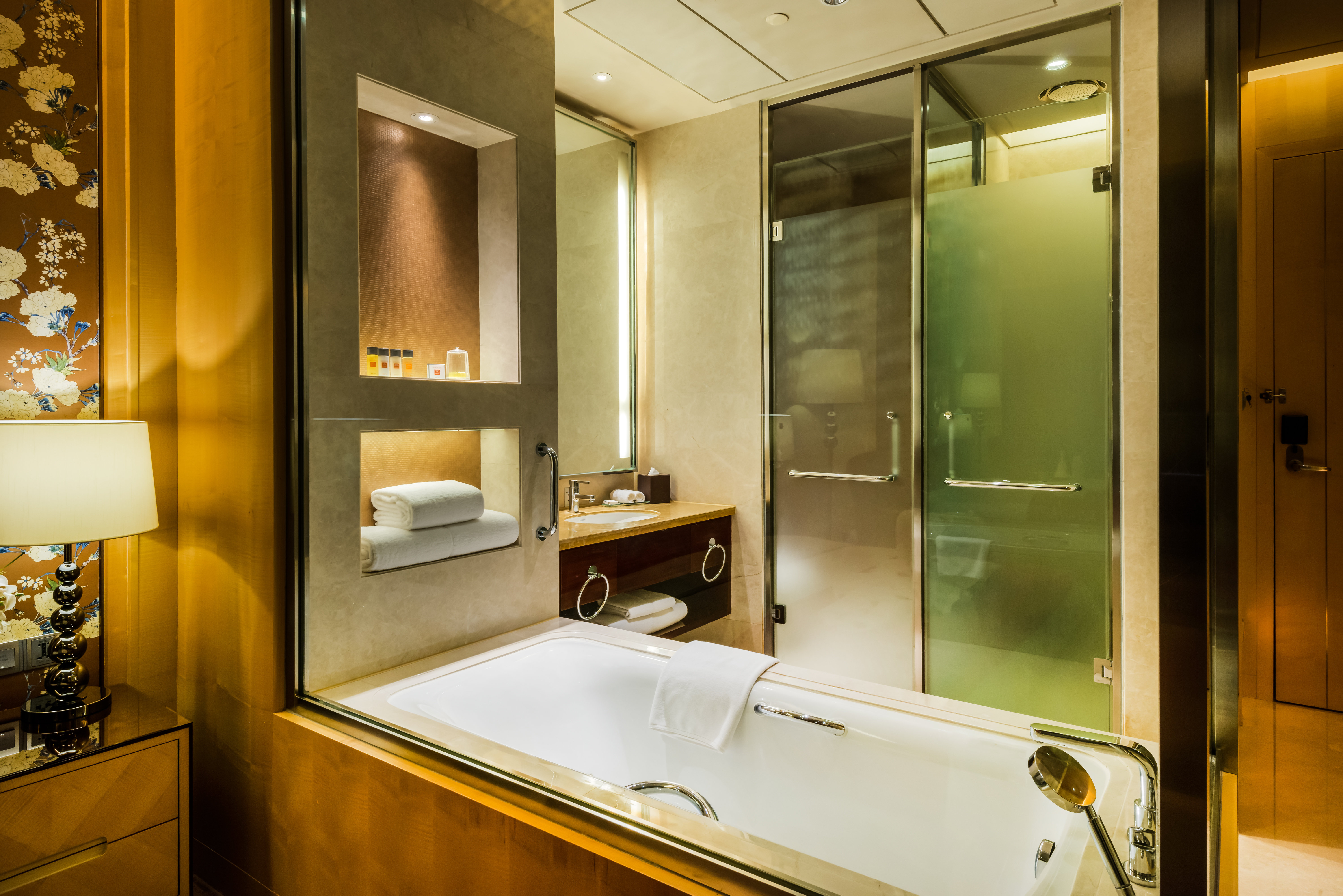 Crowne Plaza Xiangyang 49/50