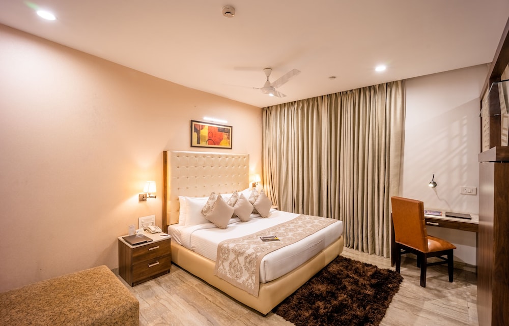 Shanti Palace 30/71