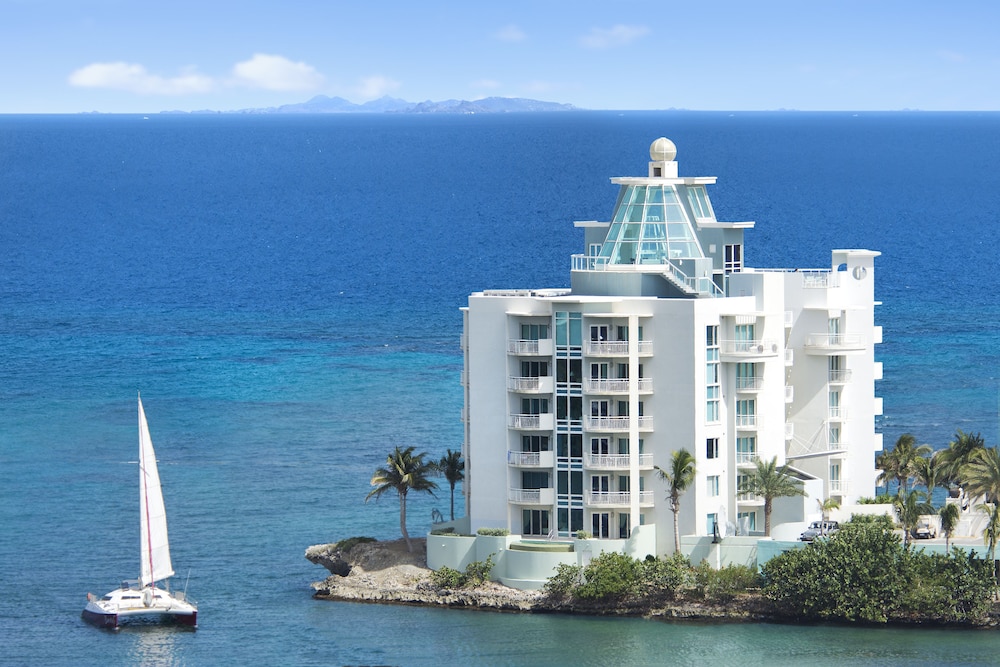 Oyster Bay Beach Resort 1/48