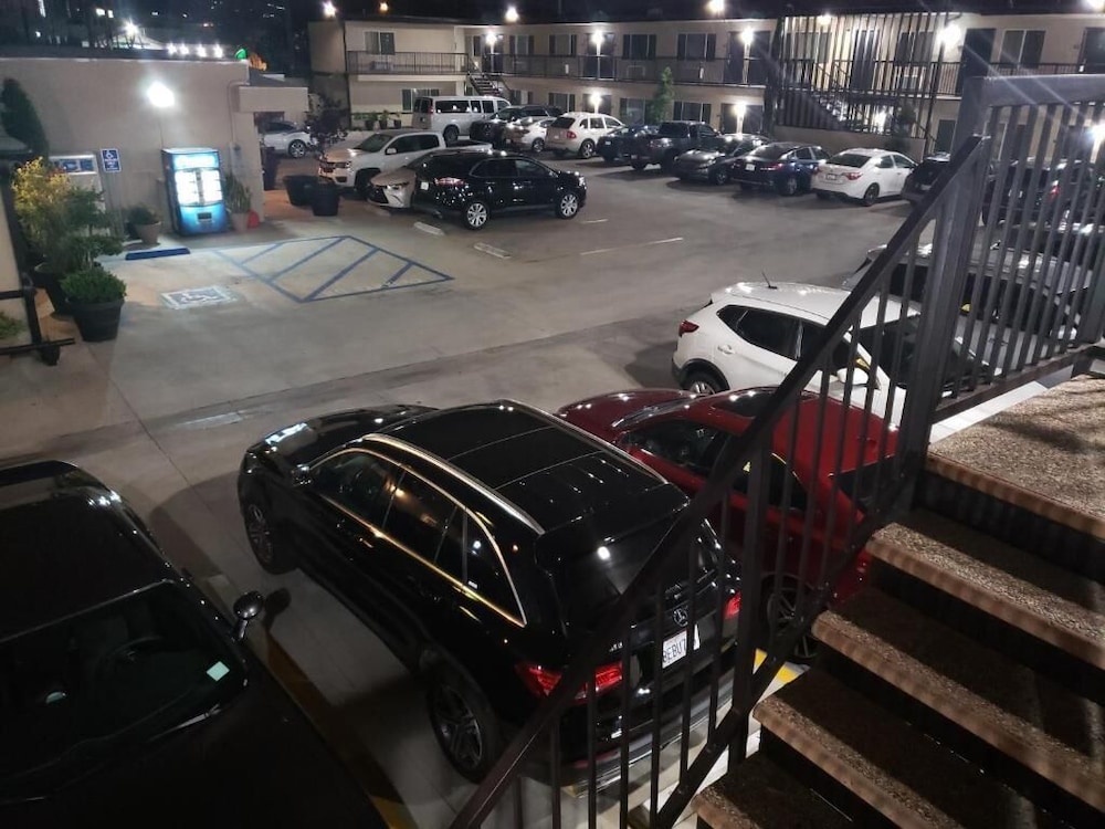 Portofino Inn Burbank 36/42