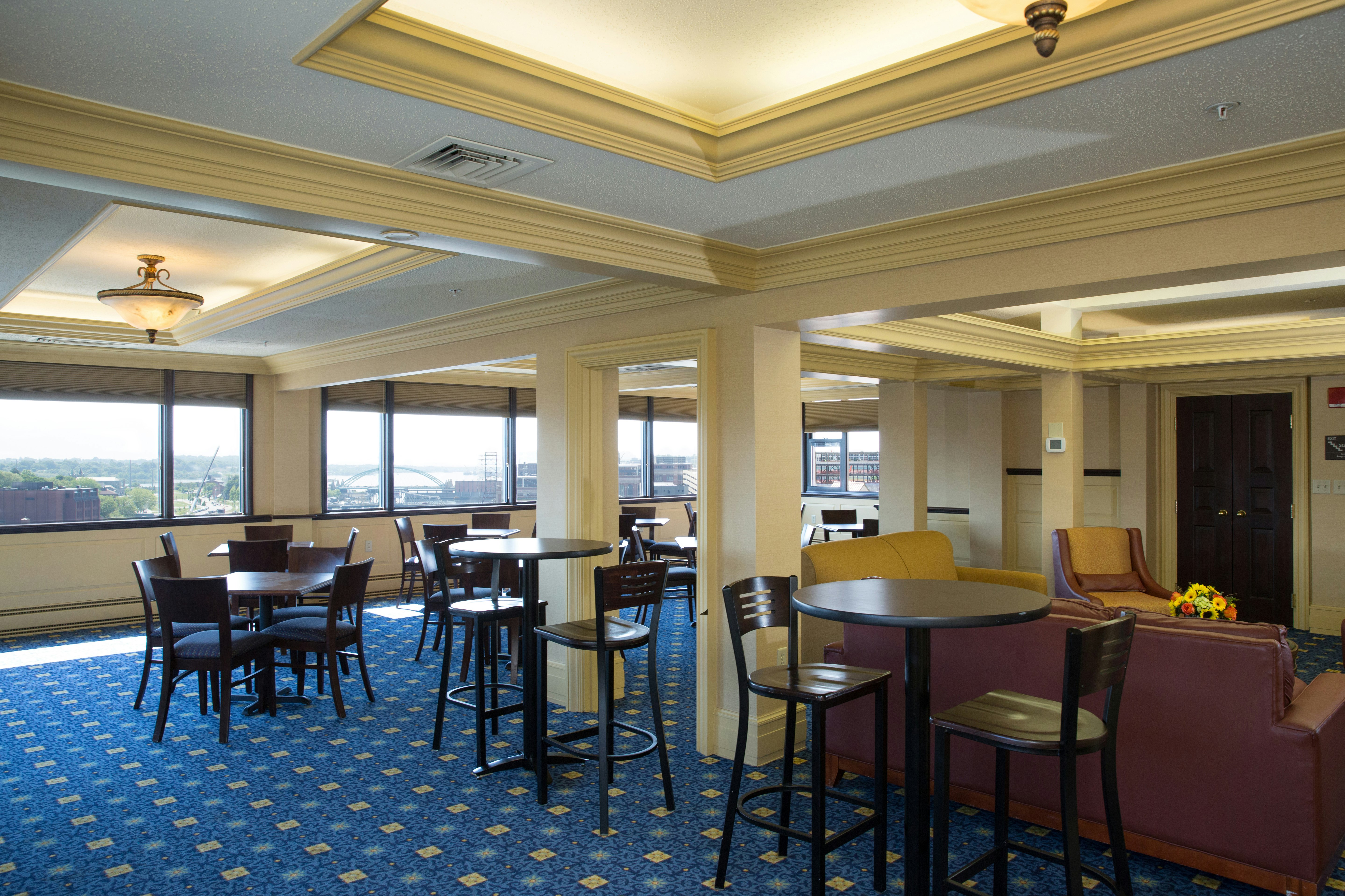 Hampton Inn & Suites Providence Downtown 40/50