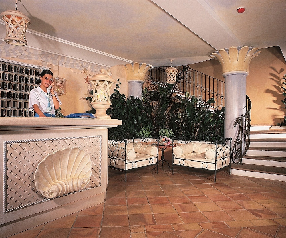 lobby