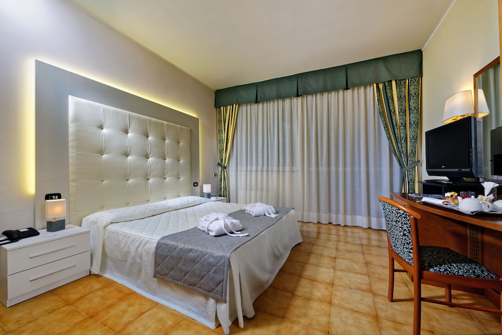 JR Hotels Gate 7 Bologna 19/70