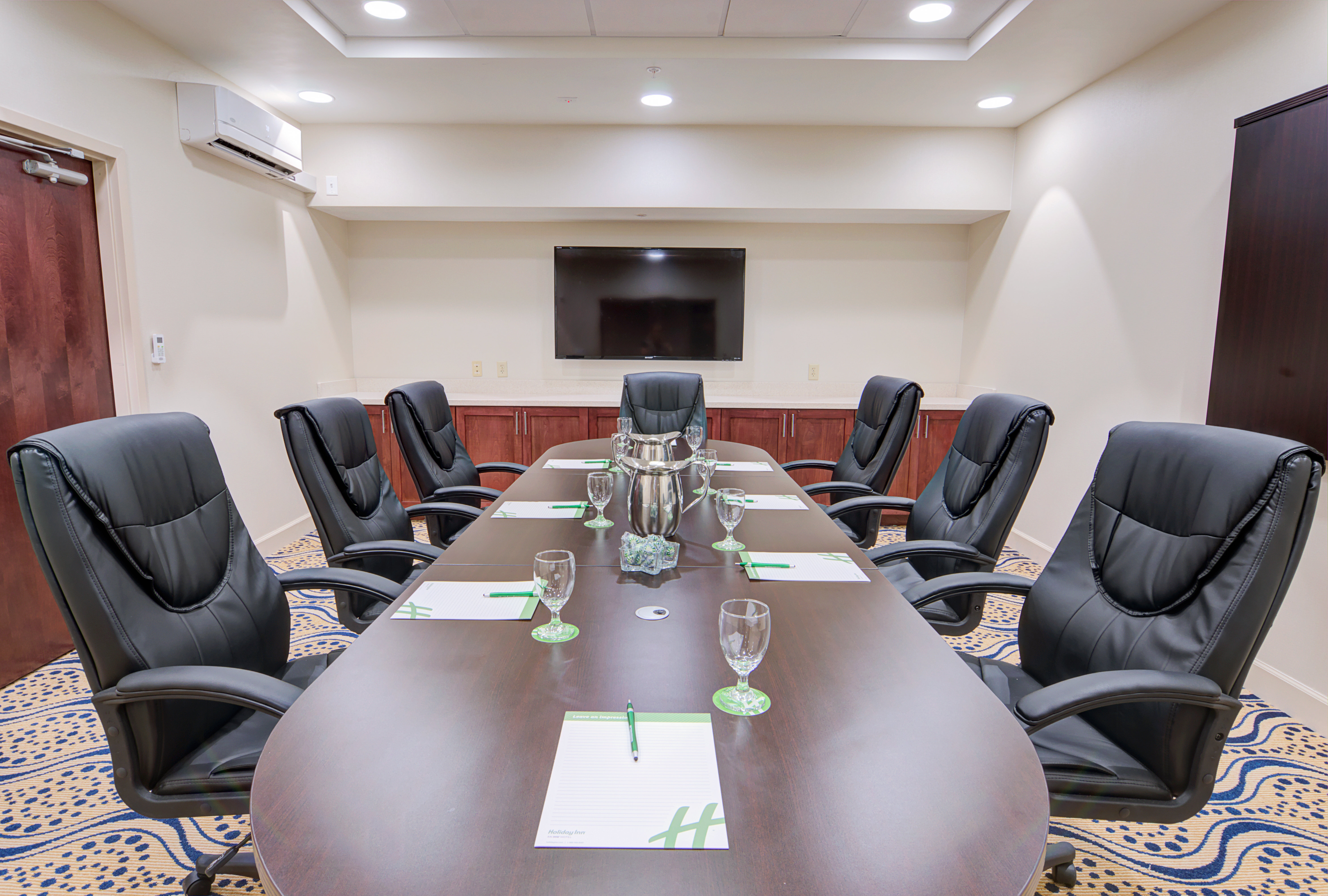 Holiday Inn Gainesville-University Ctr 47/65