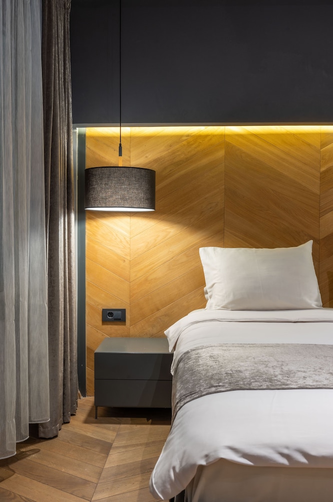 Hotel London B&B 17/44