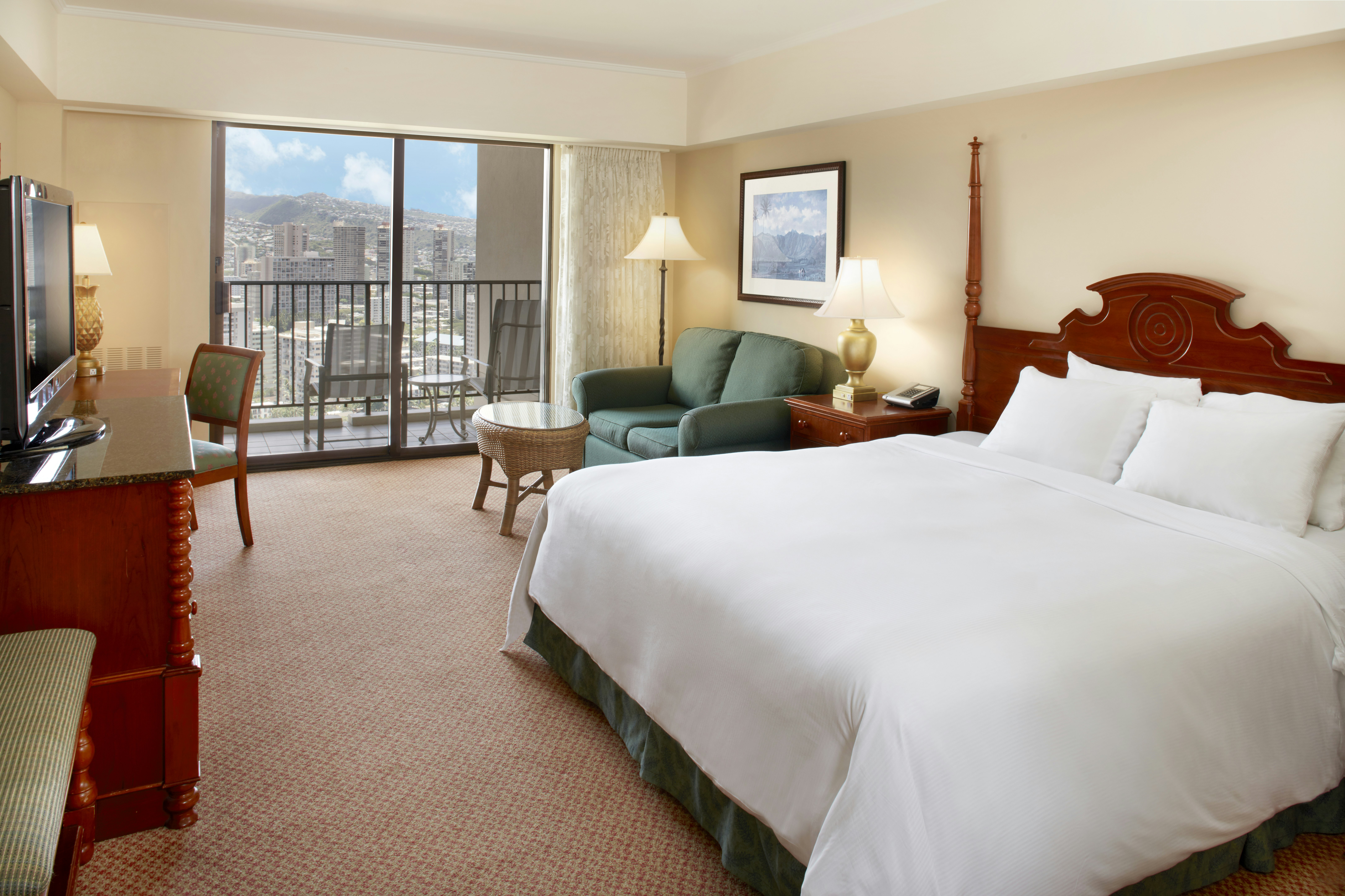 Hilton Hawaiian Village Waikiki Beach Resort 11/73