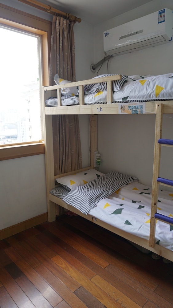 Shanghai Mofang Style Girls' Hostel 12/15