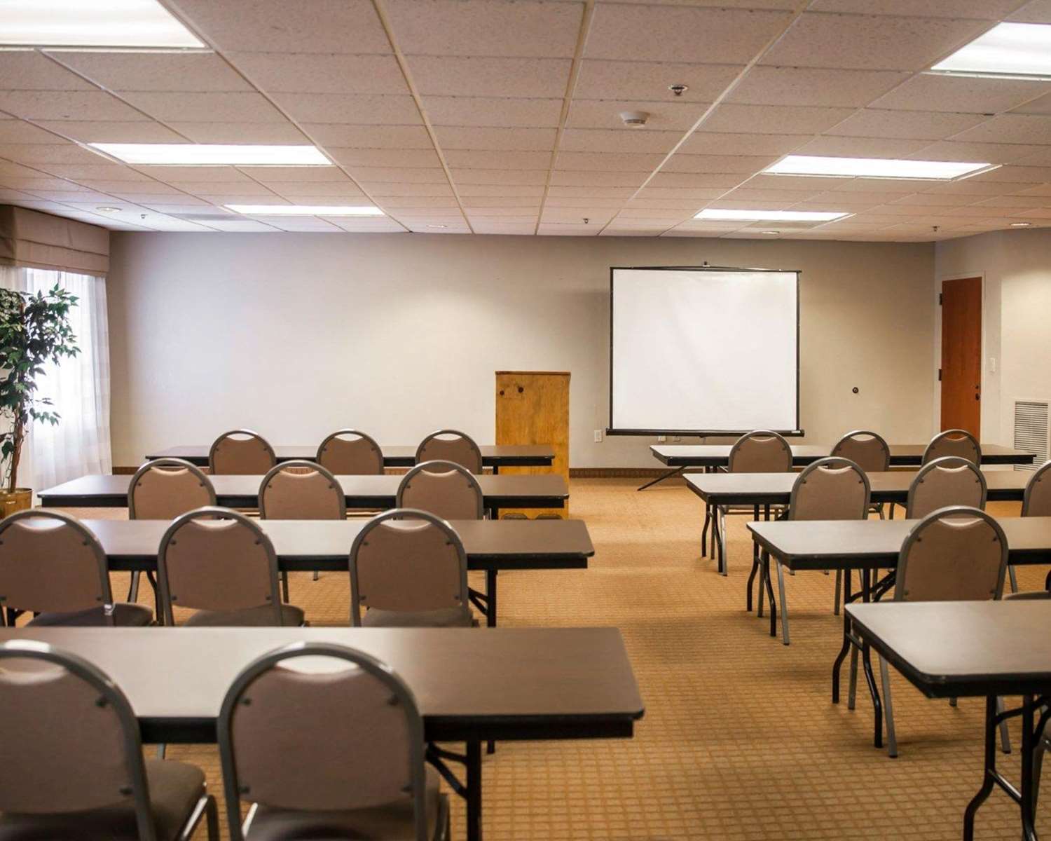 Sleep Inn and Suites Hagerstown 29/32