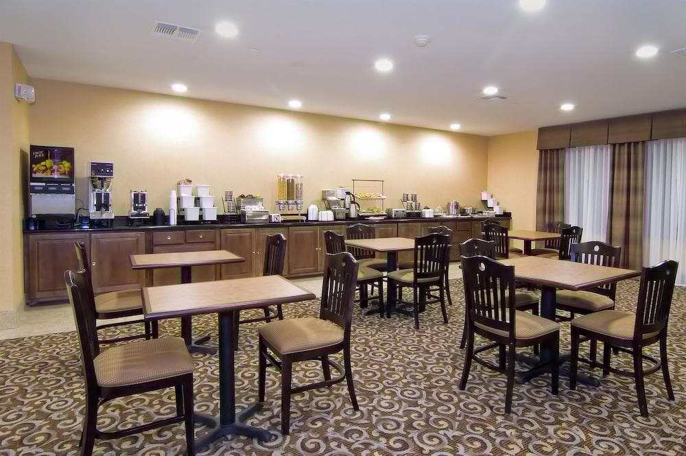 Best Western Bastrop Pines Inn 33/40