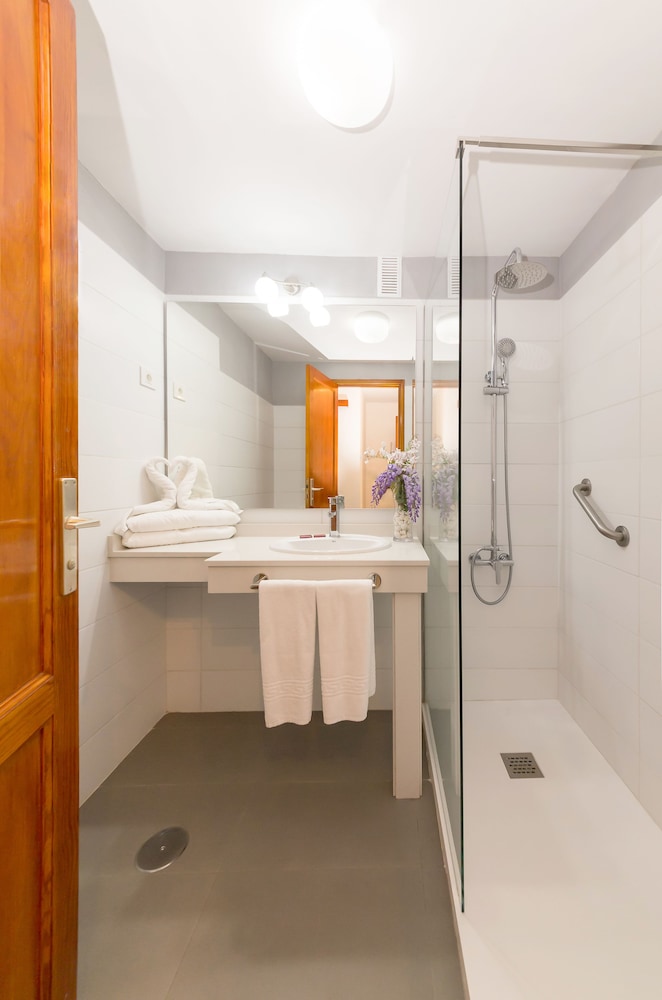1 Bedroom, Apartment, Twin Beds, Sea View, Sofa, Apartamentos Centrocancajos 4/5