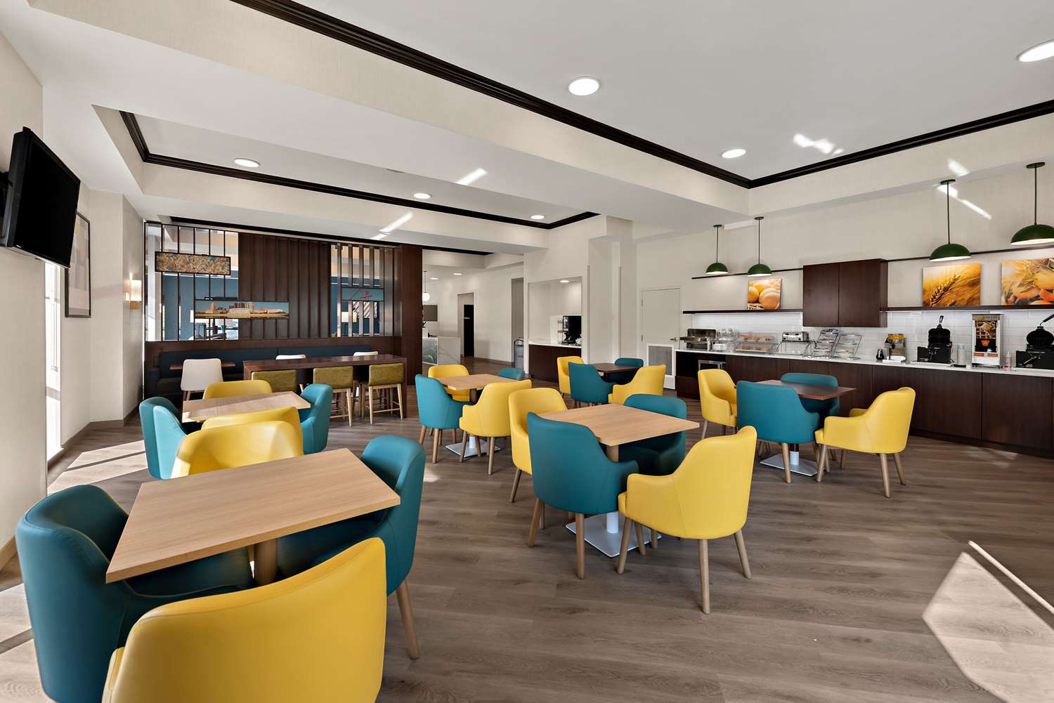 Comfort Suites Columbus East Broad 35/48