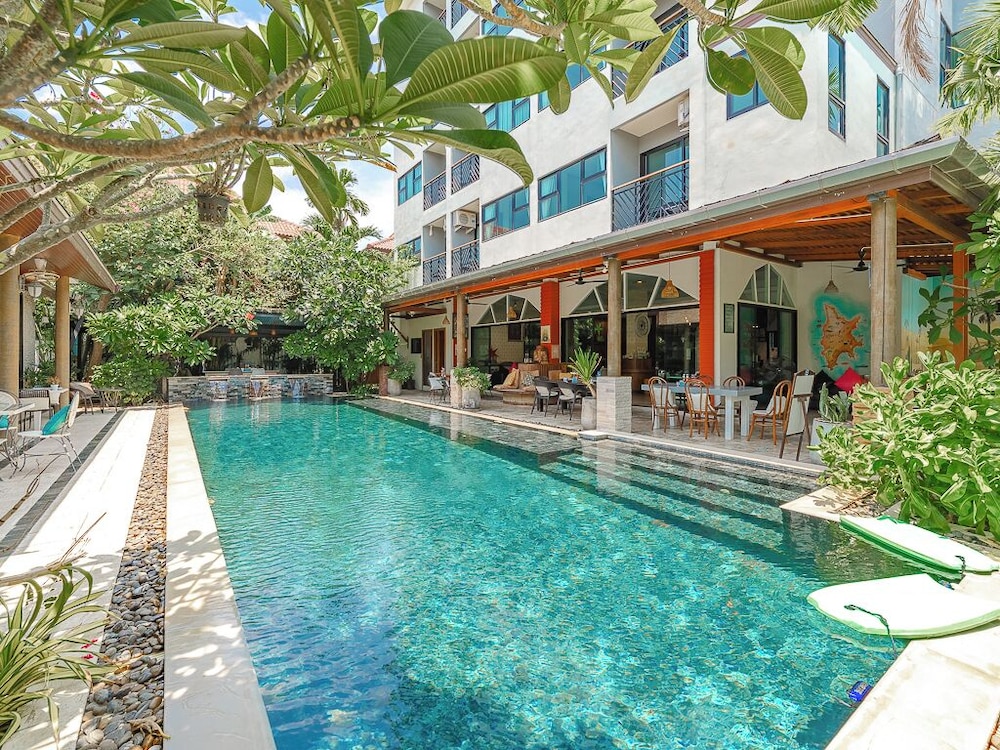 Coco Retreat Phuket Resort & Spa 44/50