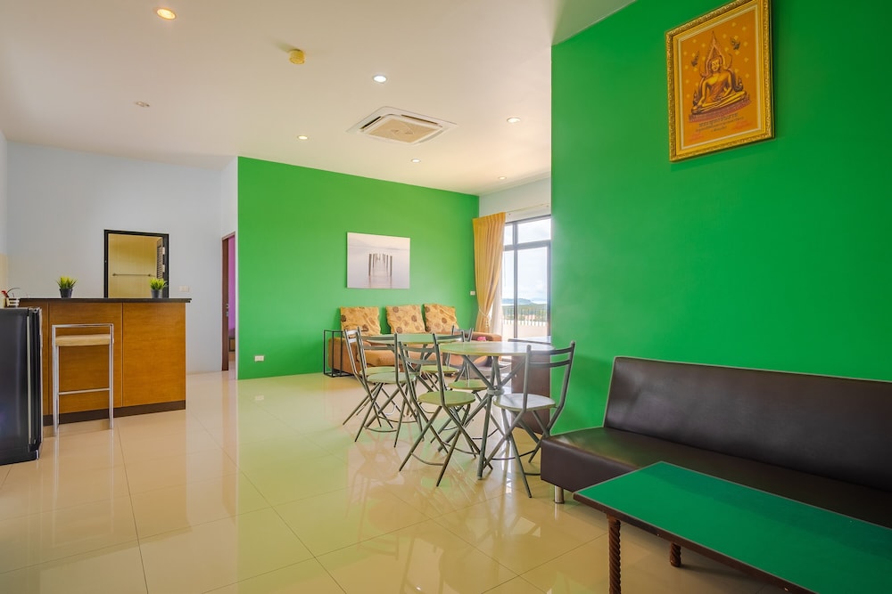 Aj Residence 52/66