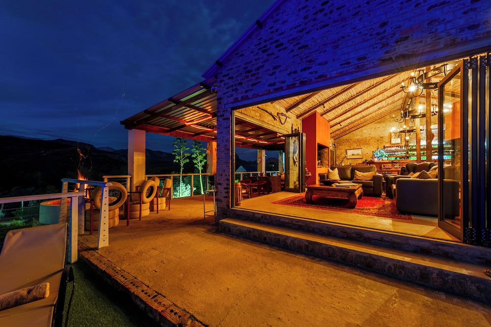 Zwartberg View Mountain Lodge 25/50