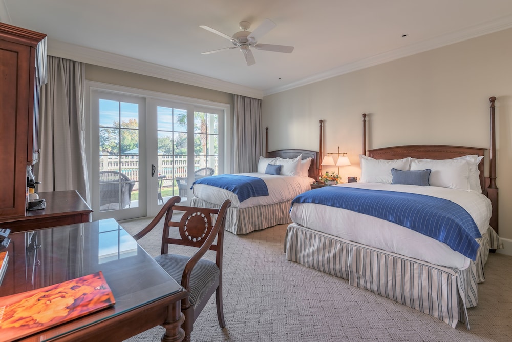 Room, 2 Queen Beds, Pool Side