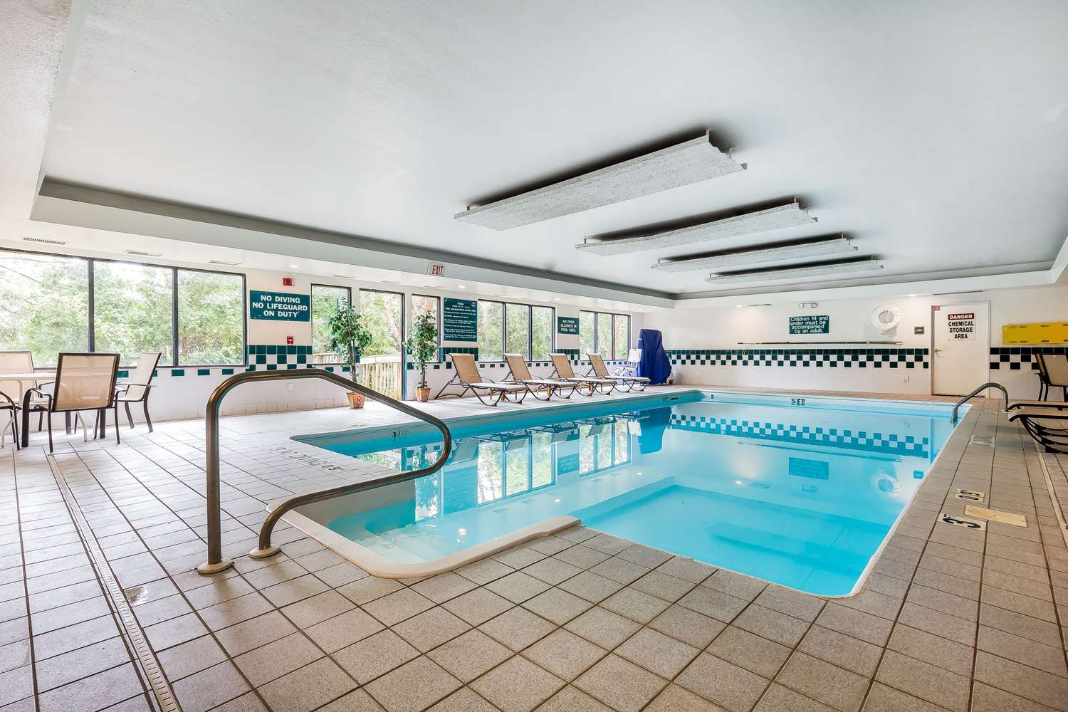 Comfort Inn & Suites Mishawaka South Bend 11/18