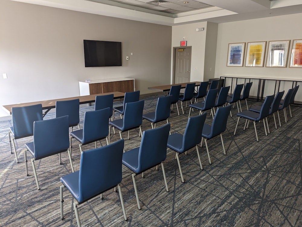 Holiday Inn Express & Suites Salt Lake City N - Bountiful, an IHG Hotel 48/55