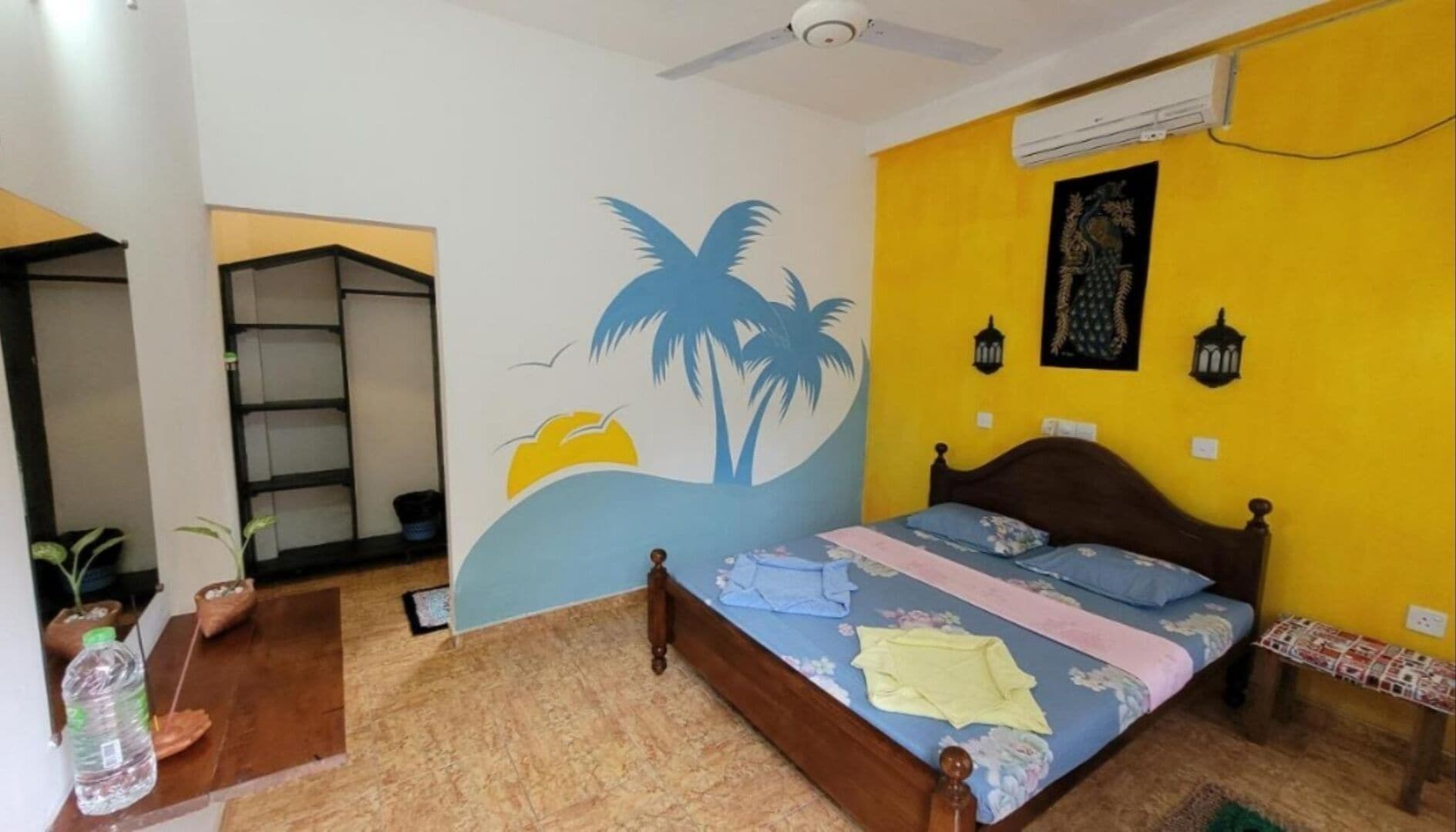 DELUXE, QUEEN BED