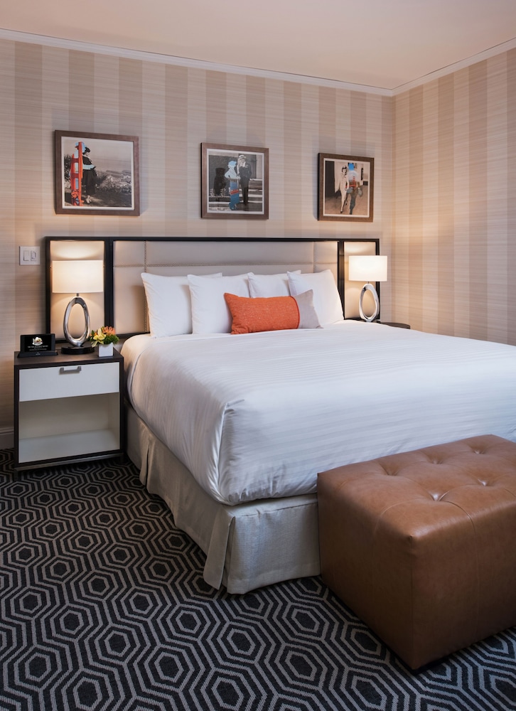 SUPERIOR, KING BED, ACCESSIBLE