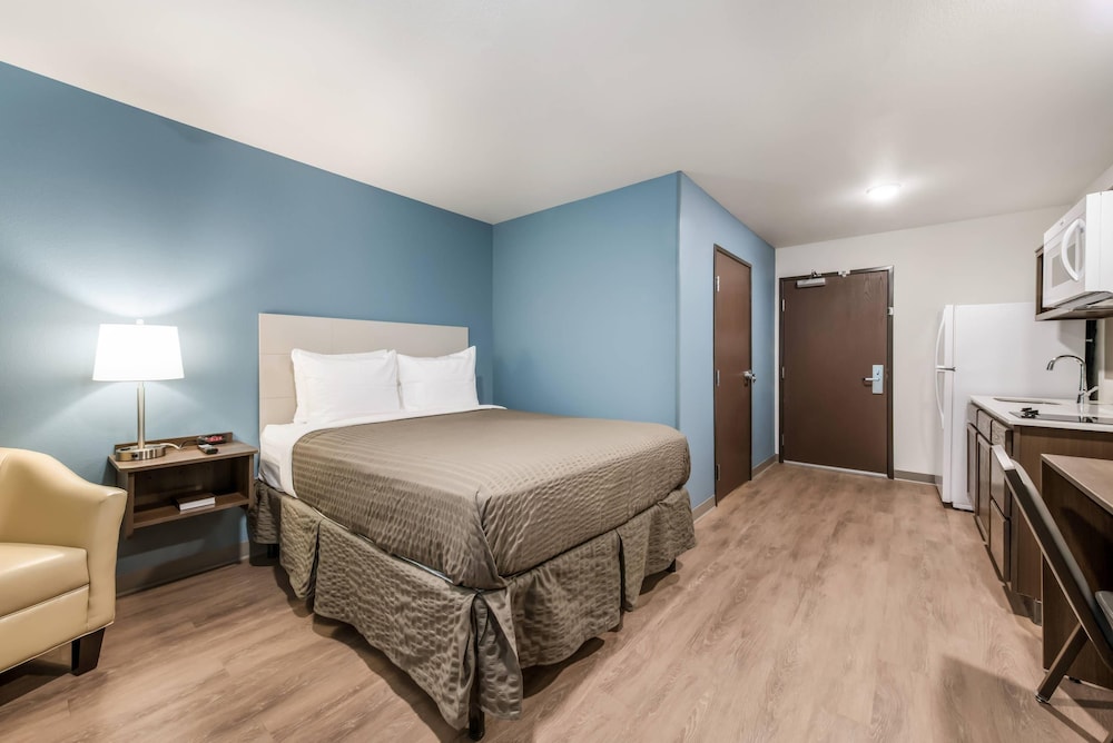 WoodSpring Suites Charlotte - University Research Park 30/50