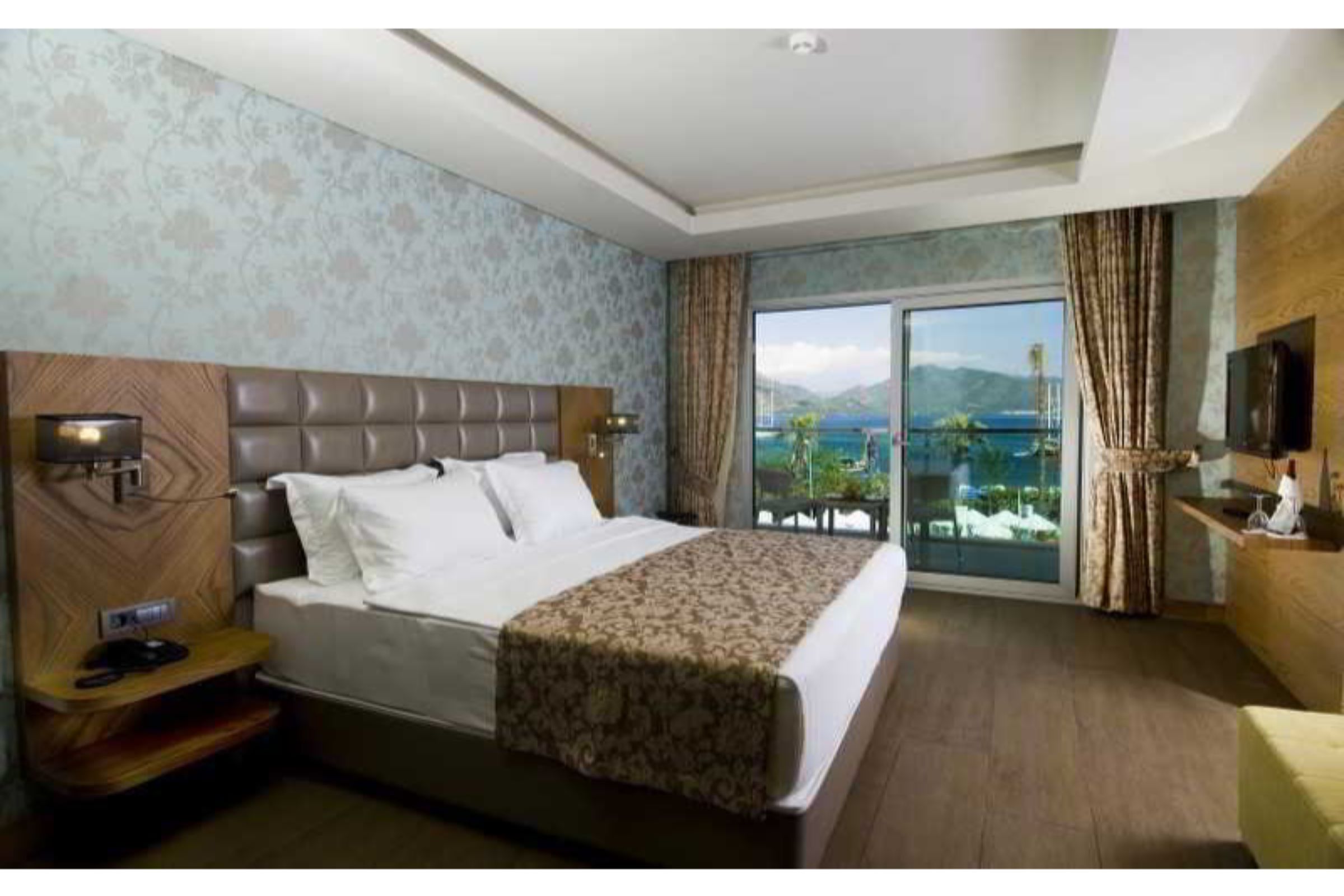 ROOM, DOUBLE BED, SEA VIEW