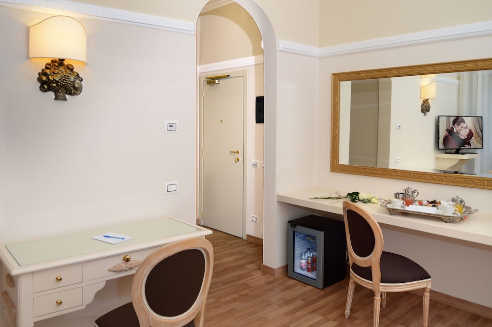 Grand Hotel Vittoria 63/71