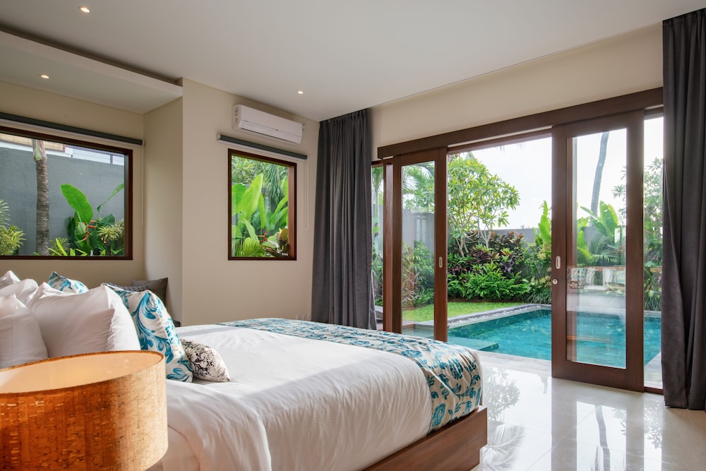 3 BEDROOMS, LUXURY, VILLA, PRIVATE POOL
