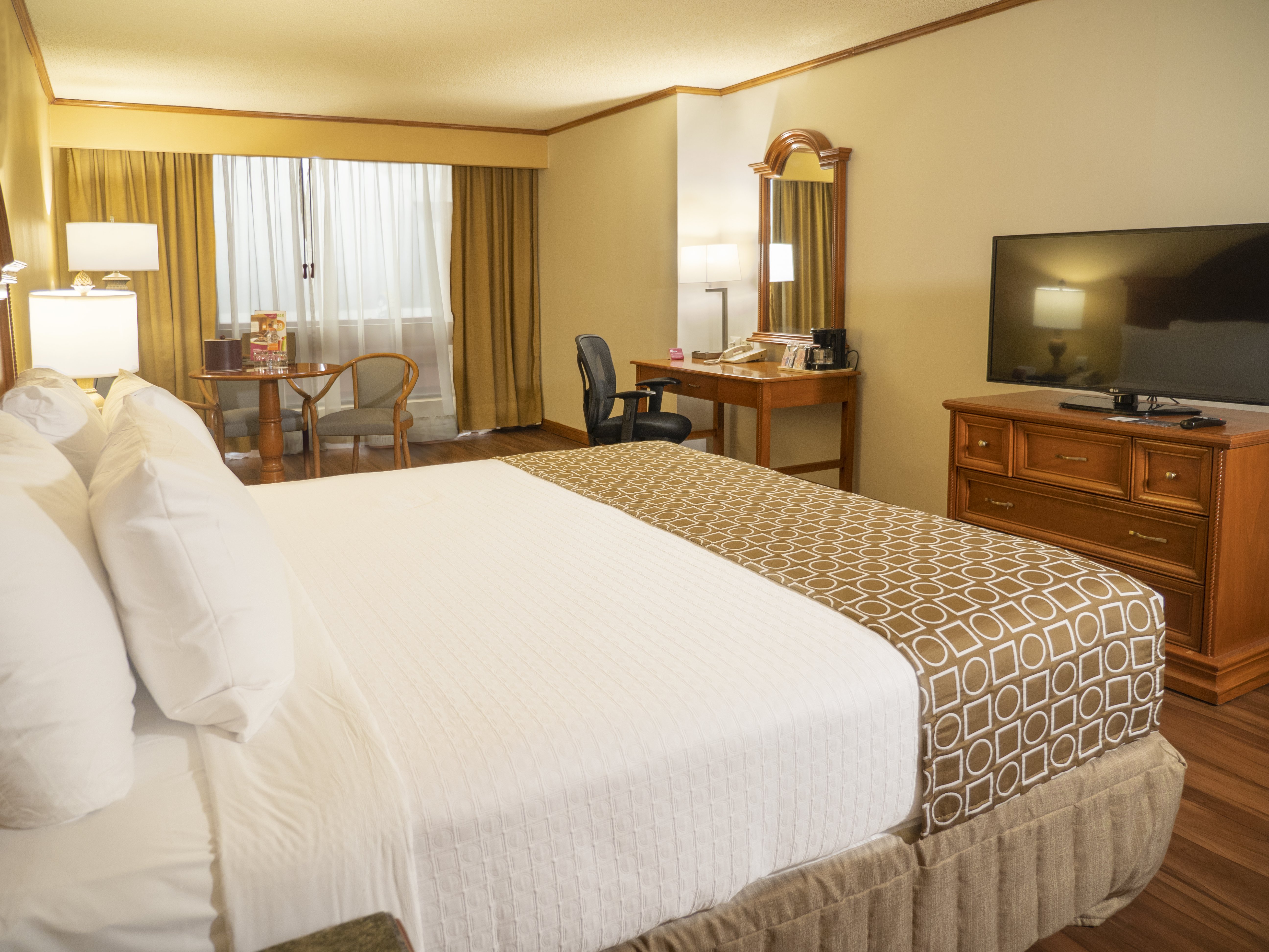 Crowne Plaza Monterrey 32/74