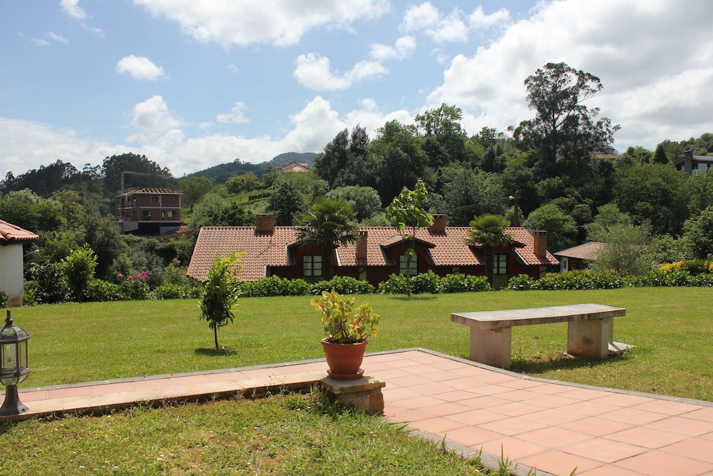 LA CASONA DE LA ROZA 40/48
