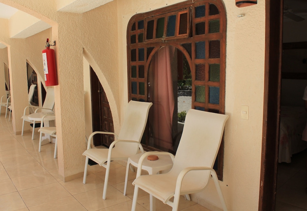 Hotel Cabanas Maria del Mar 17/43