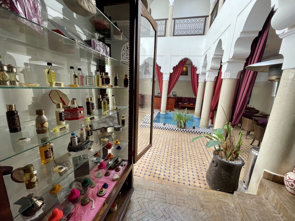 Riad Elias 66/72