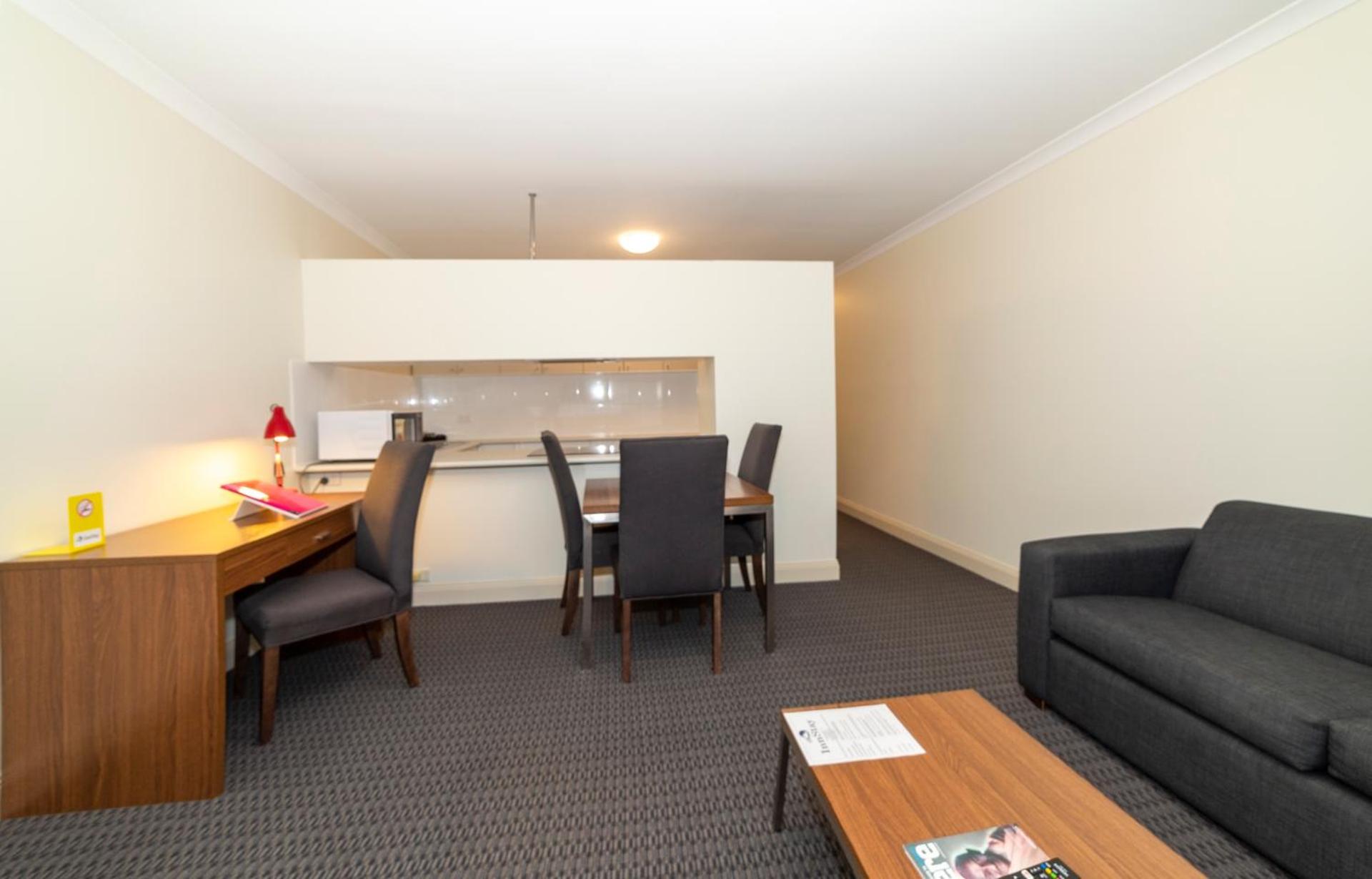 Amazing Accommodations St Kilda Melbourne 39/51