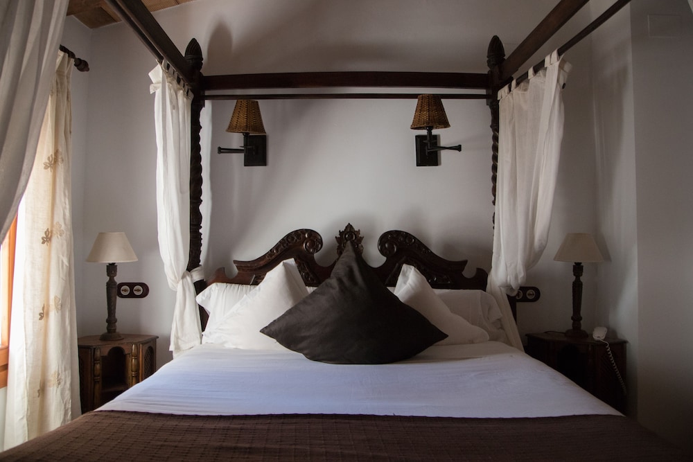 غرفة قياسية بسرير كينج، Hotel Abaco 2/6