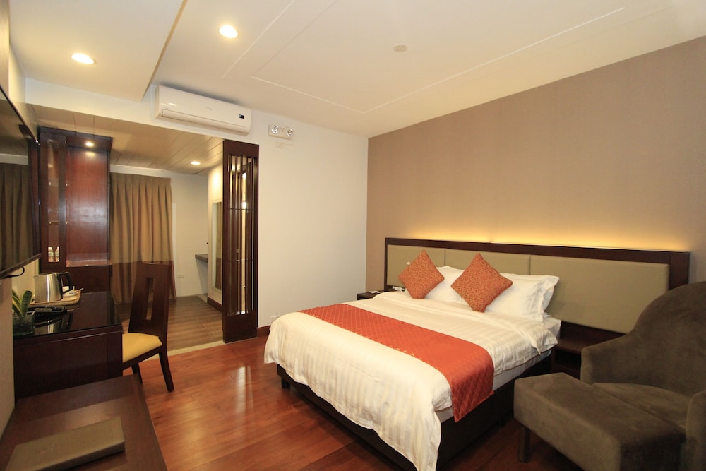 Coron Soleil Garden Resort 16/68