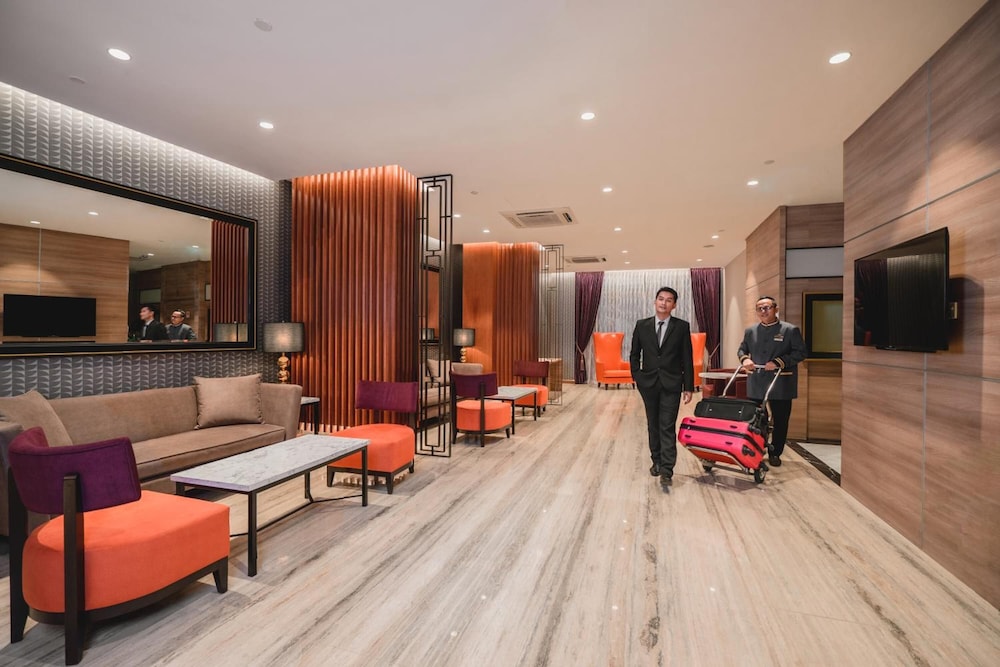 M Palace Hotel 32/41