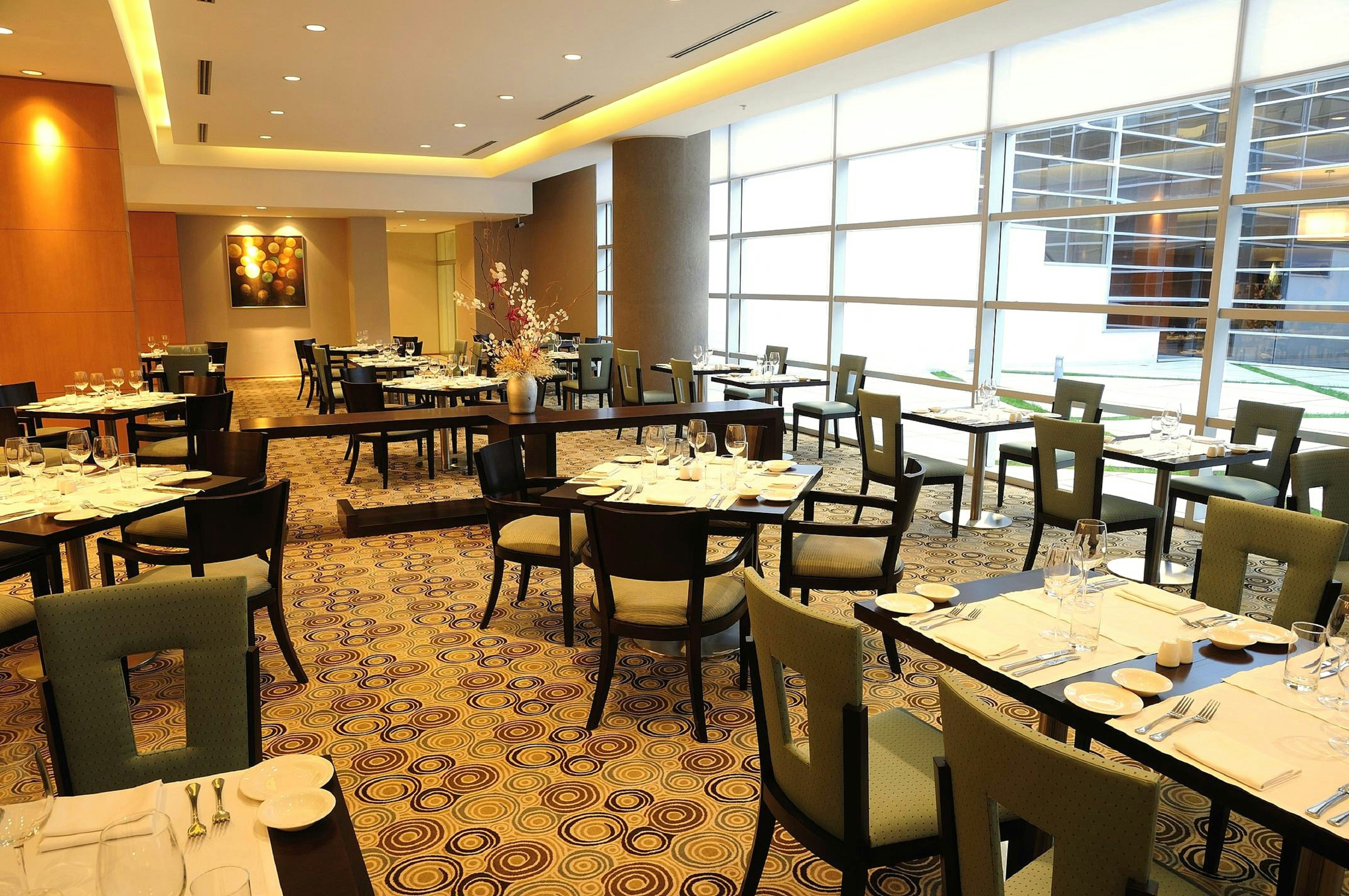 Hilton Mendoza 50/59