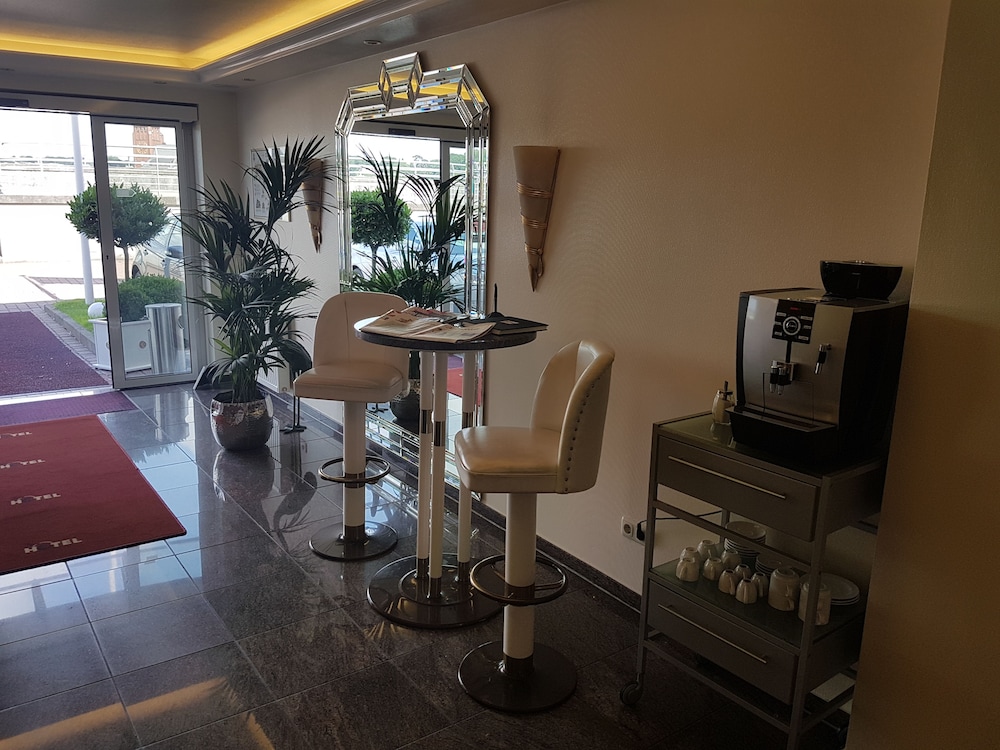 Hotel AM ELBUFER 8/21