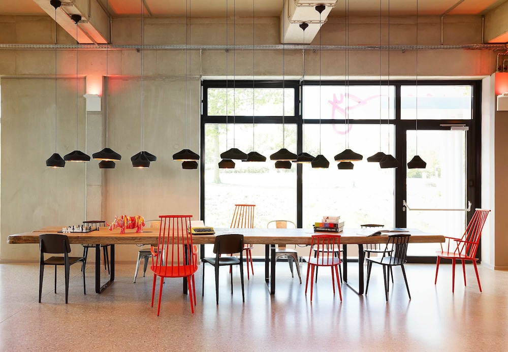 MOXY BERLIN OSTBAHNHOF 36/39