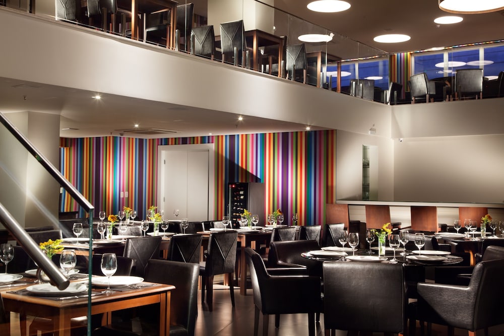 Delmond Hotel 54/70
