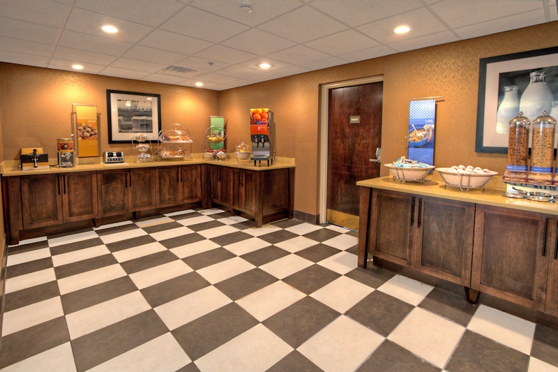 Hampton Inn Goldsboro 8/52