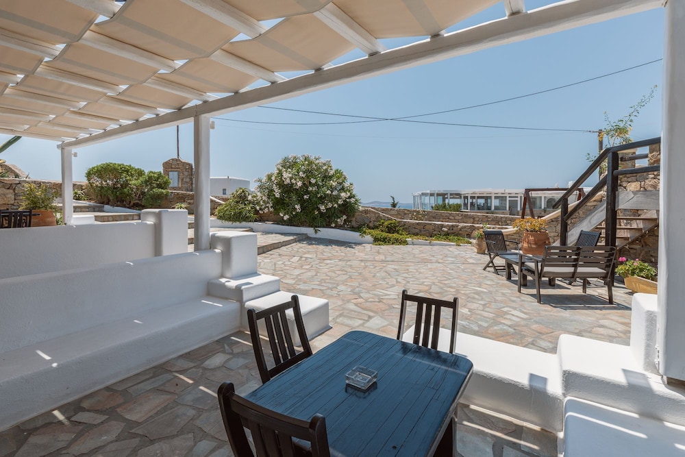 Villa Konstantin Rooms & Suites 36/48
