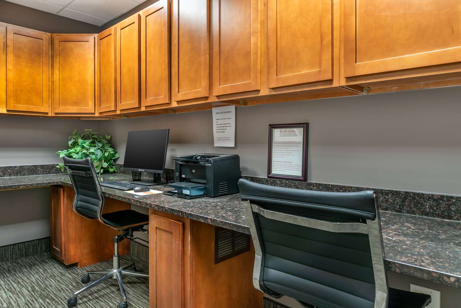 Country Inn & Suites by Radisson, Rossford - Toledo South 24/28