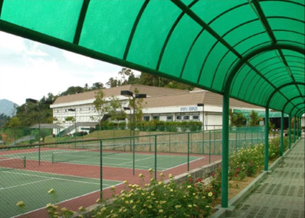 Colmar Tropicale, Berjaya Hills 42/76