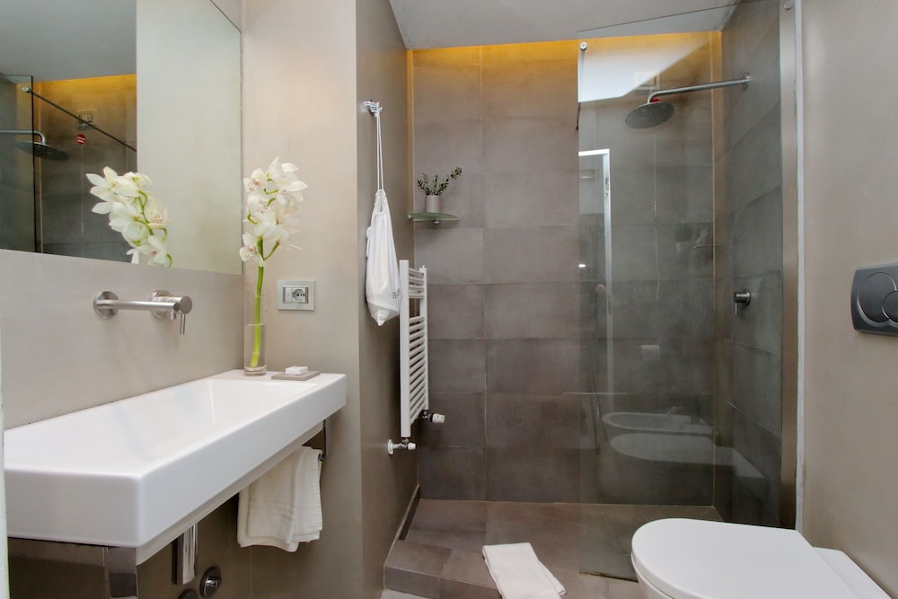 Urben Suites Apartments Design 10/42