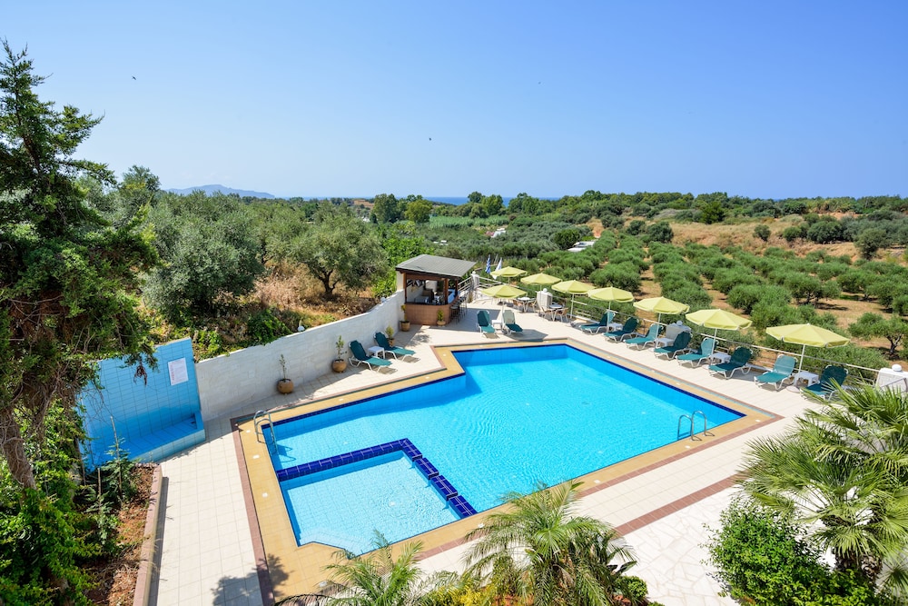 Poseidon Apartments 44/48