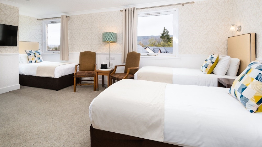 Scotlands Spa Hotel 33/95