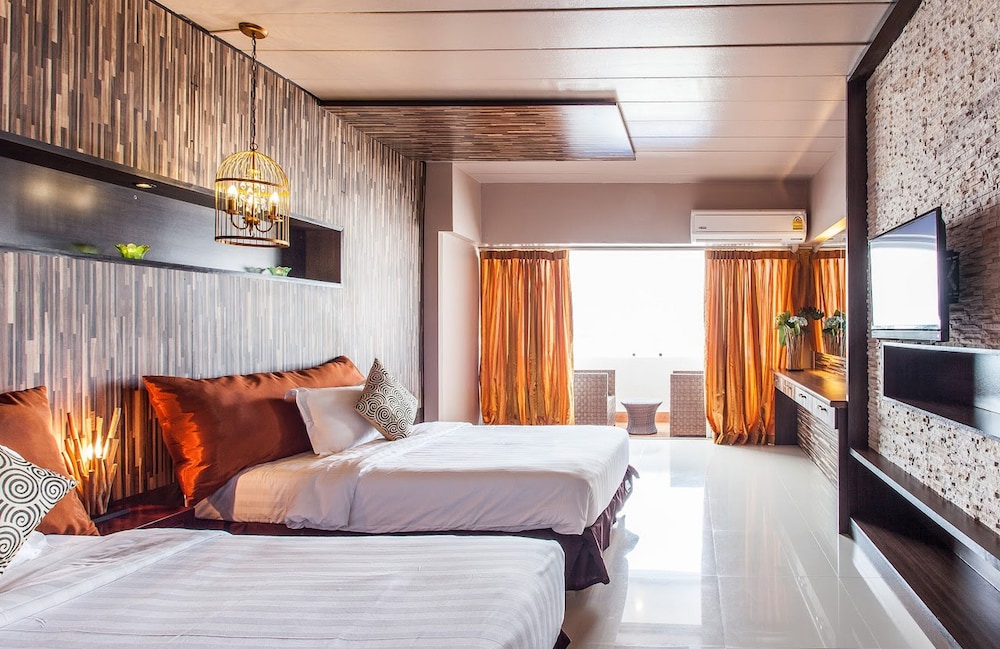 DELUXE, SEA VIEW